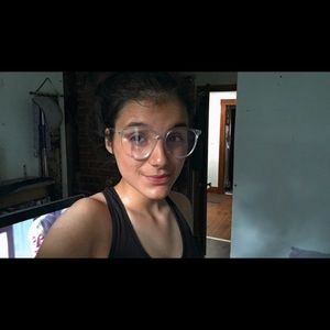 Meet your Posher, Isabella